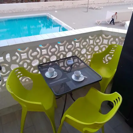 Buena Vibra Tenerife Sur Апартаменты *